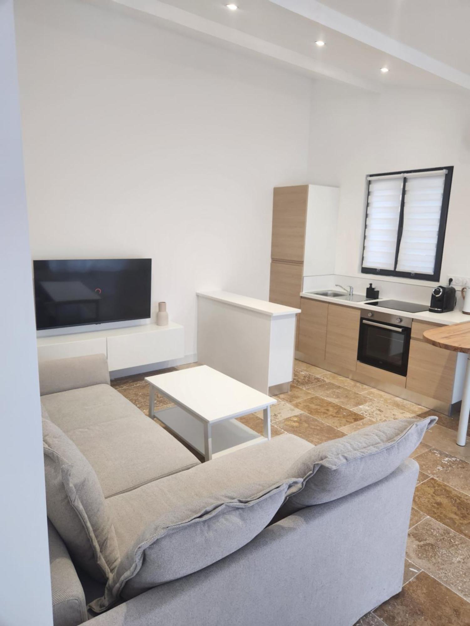 Maison "Cosy" Avec Parking Prive Et Climatisation Nimes Bagian luar foto
